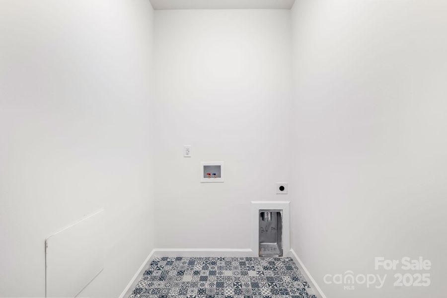 Spacious, unfurnished interior of a new home in , Shelby (Image 27). Spacious, unfurnished interior of a new home in , Shelby (Image 27).