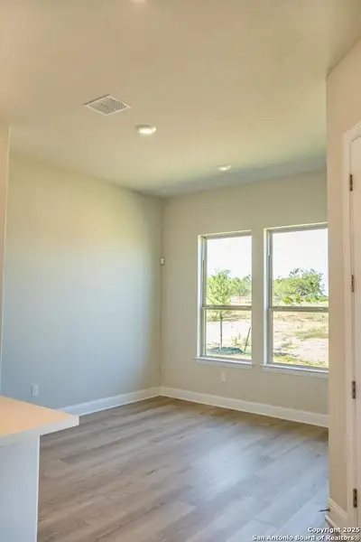 Spacious, unfurnished interior of a new home in Annabelle Ranch, San Antonio (Image 5). Spacious, unfurnished interior of a new home in Annabelle Ranch, San Antonio (Image 5).