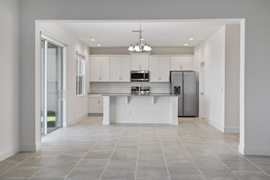 Representative unfurnished interior of a home built from the Newcastle by Risewell Homes in Trinity Lakes, Groveland (Image 8).