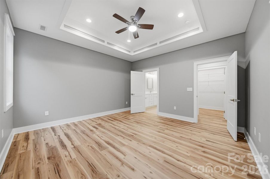 Spacious, unfurnished interior of a new home in , Maiden (Image 35).