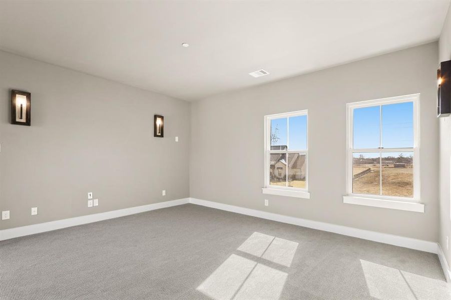 Spacious, unfurnished interior of a new home in Dean Farms, Lucas (Image 11).