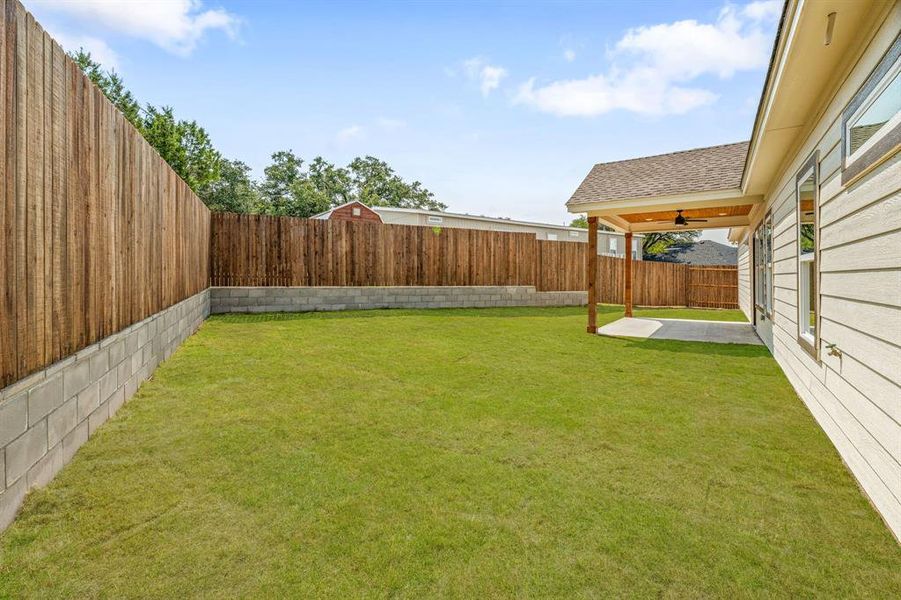 Front exterior of a new home in , Granbury, TX, highlighting curb appeal (Image 17). Front exterior of a new home in , Granbury, TX, highlighting curb appeal (Image 17).