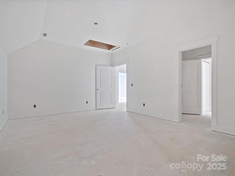 Spacious, unfurnished interior of a new home in , Waxhaw (Image 6).