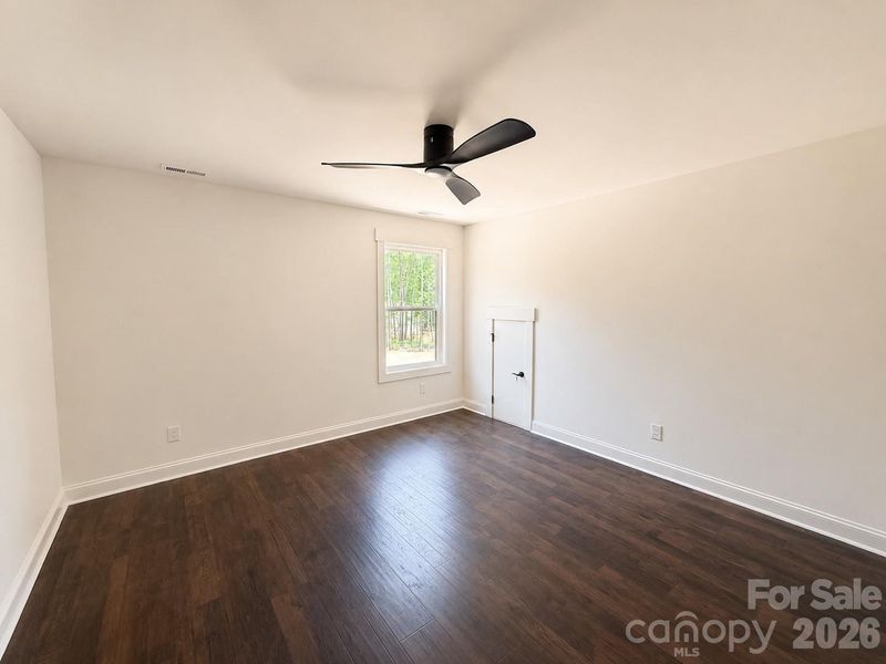 Spacious, unfurnished interior of a new home in , Salisbury (Image 31).