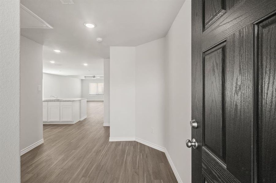 Spacious, unfurnished interior of a new home in Retreat at Fossil Creek, Fort Worth (Image 11). Spacious, unfurnished interior of a new home in Retreat at Fossil Creek, Fort Worth (Image 11).