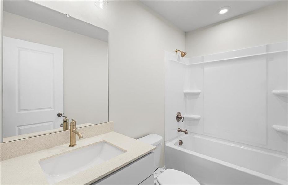 Furnished interior view inside a new home in Creekside at Skelton, Jefferson (Image 38).