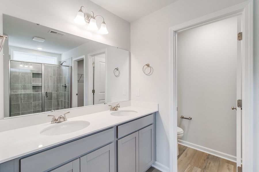 Furnished interior view inside a new home in Winston Point, Gilbert (Image 10). Furnished interior view inside a new home in Winston Point, Gilbert (Image 10).