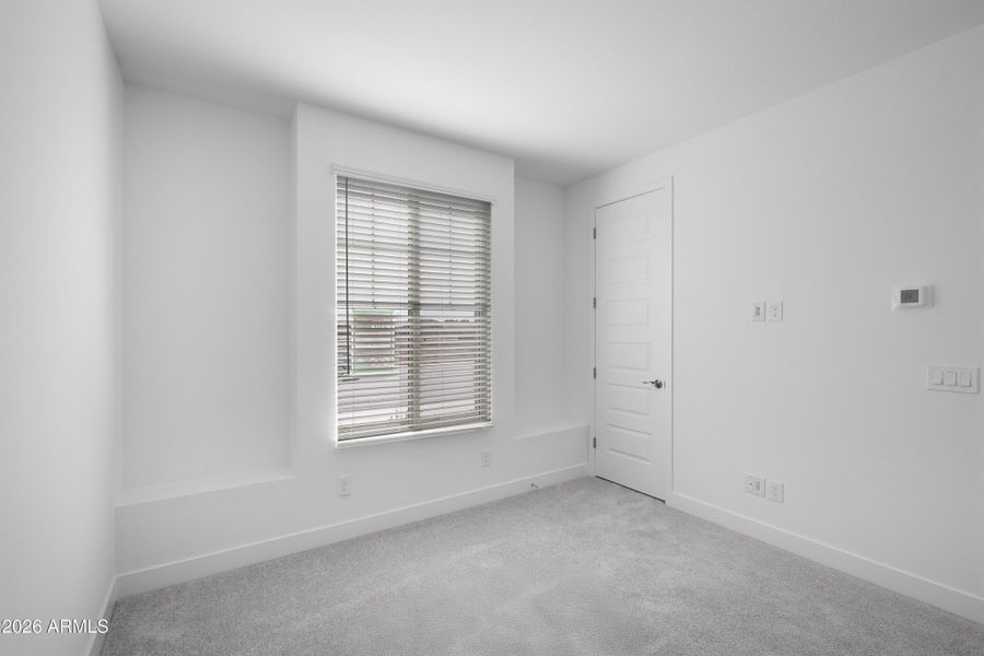 10158 W COLUMBUS Avenue - Ready Now!