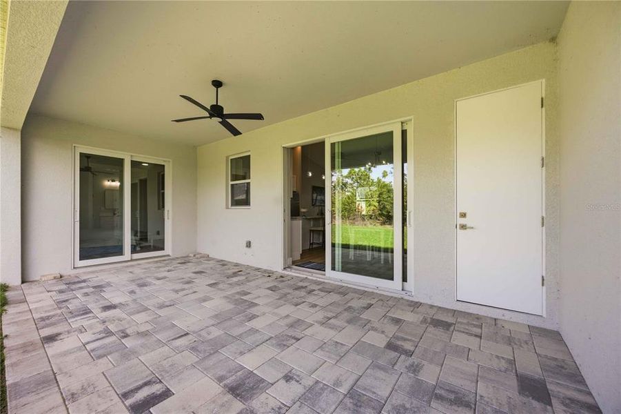Exterior details and patio area of a home in , Port Charlotte (Image 4).