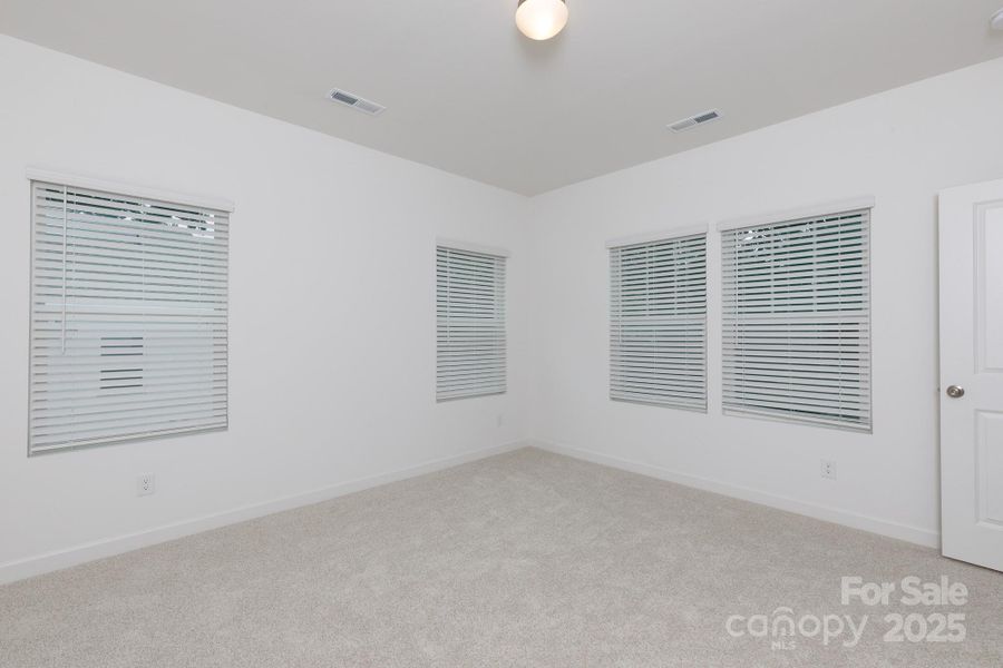 Spacious, unfurnished interior of a new home in , Charlotte (Image 13).