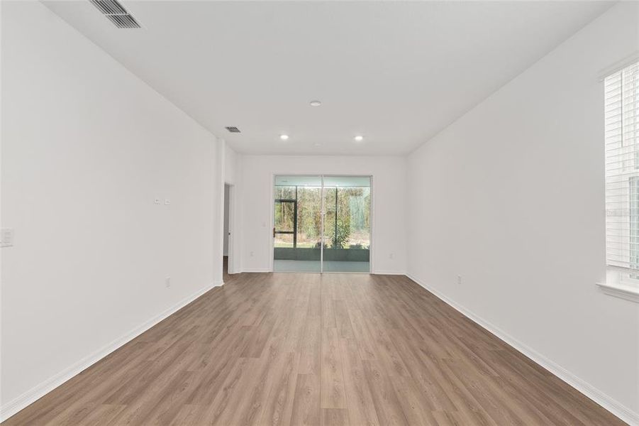 Spacious, unfurnished interior of a new home in , Ocala (Image 42).