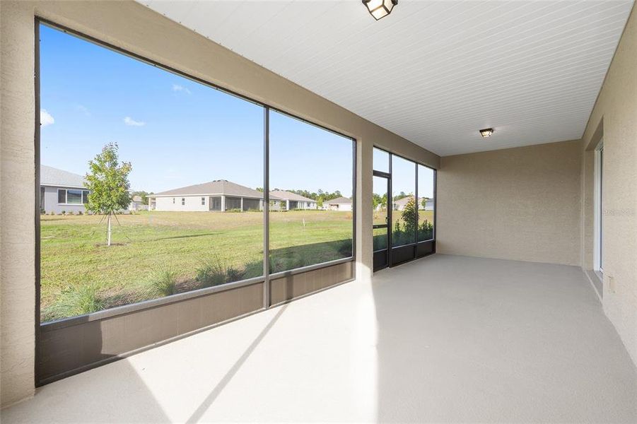 Exterior details and patio area of a home in , Ocala (Image 23).