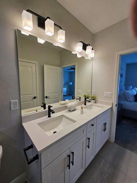 Furnished interior view inside a new home in , Seminole (Image 7).