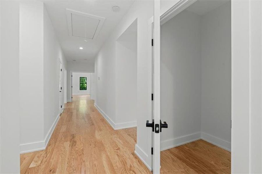 Spacious, unfurnished interior of a new home in , Acworth (Image 59).