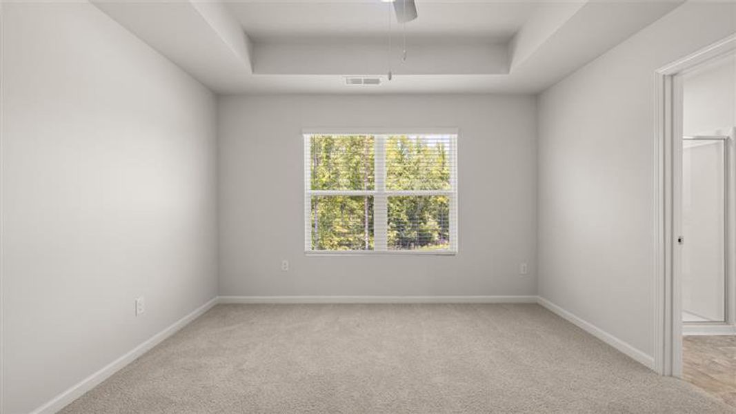 Spacious, unfurnished interior of a new home in Sherwood Manor, Atlanta (Image 27).