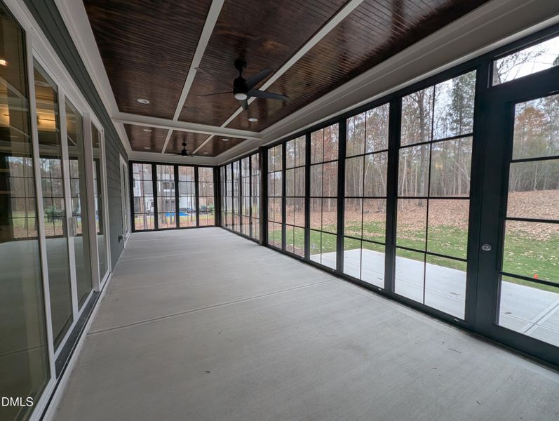 PXL_20251120_153051513.MP