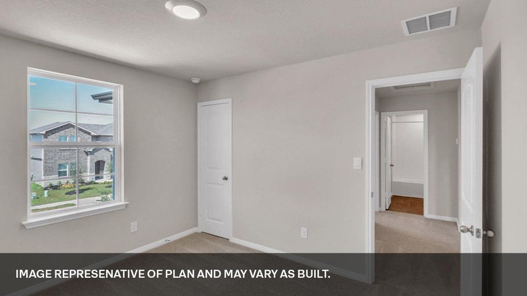 Spacious, unfurnished interior of a new home in Rosenbusch Ranch, Leander (Image 15).