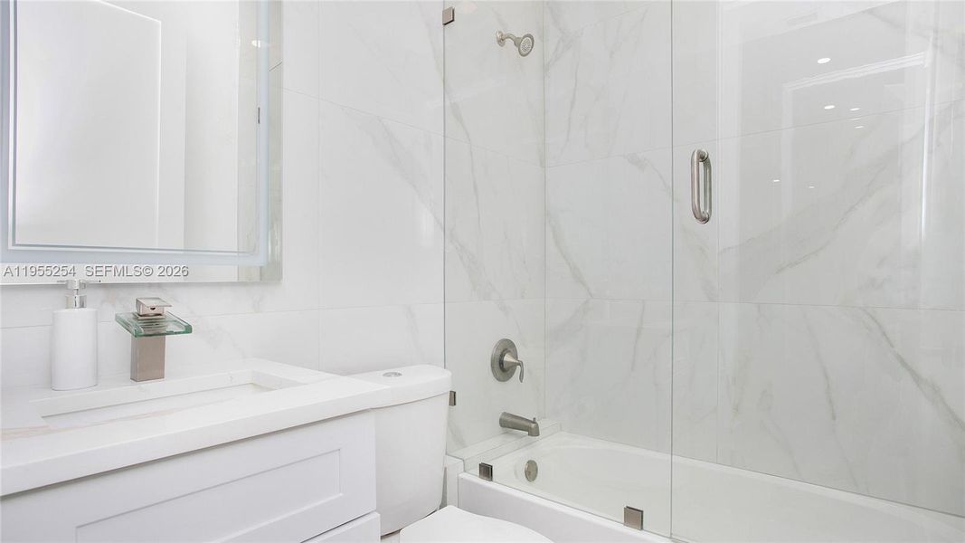 Image 46 of a home in .