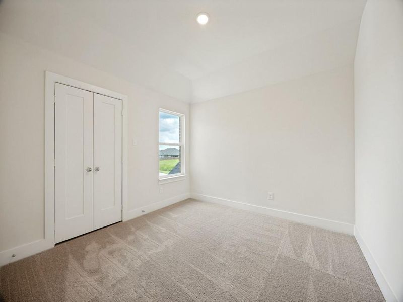 Spacious, unfurnished interior of a new home in Pebblebrook, Sherman (Image 15).