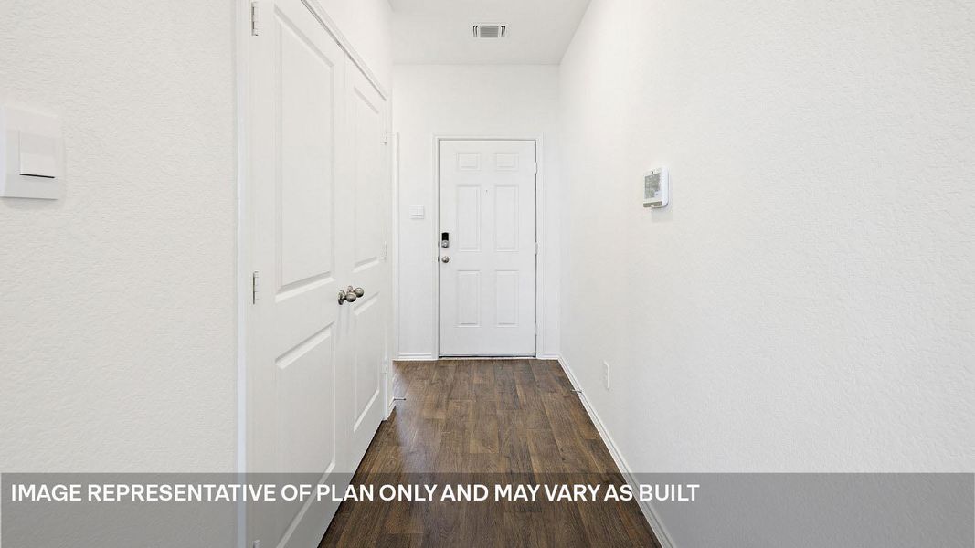 Spacious, unfurnished interior of a new home in Wayside, Uhland (Image 7).