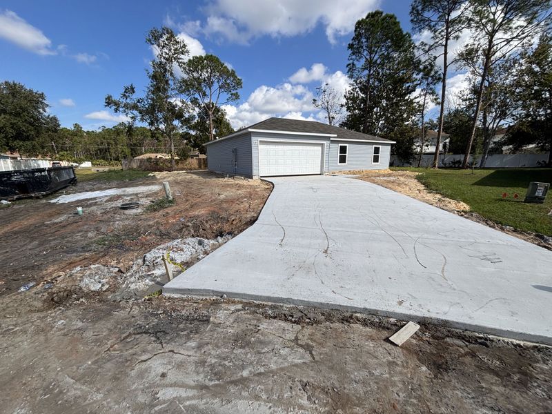 Image 3 of a home in Poinciana.