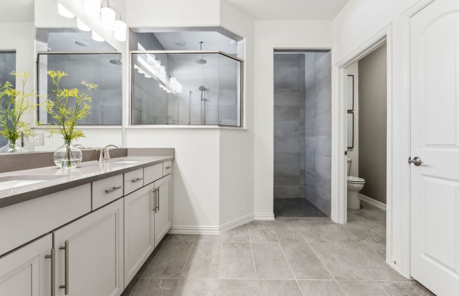 Furnished interior view inside a new home in Del Webb at Legacy Hills, Celina (Image 2). Furnished interior view inside a new home in Del Webb at Legacy Hills, Celina (Image 2).