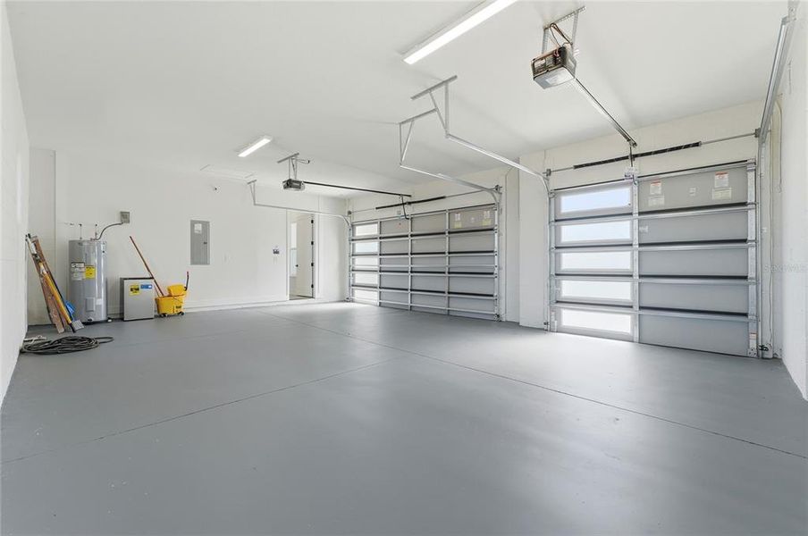 Spacious, unfurnished interior of a new home in , Lake Alfred (Image 49). Spacious, unfurnished interior of a new home in , Lake Alfred (Image 49).