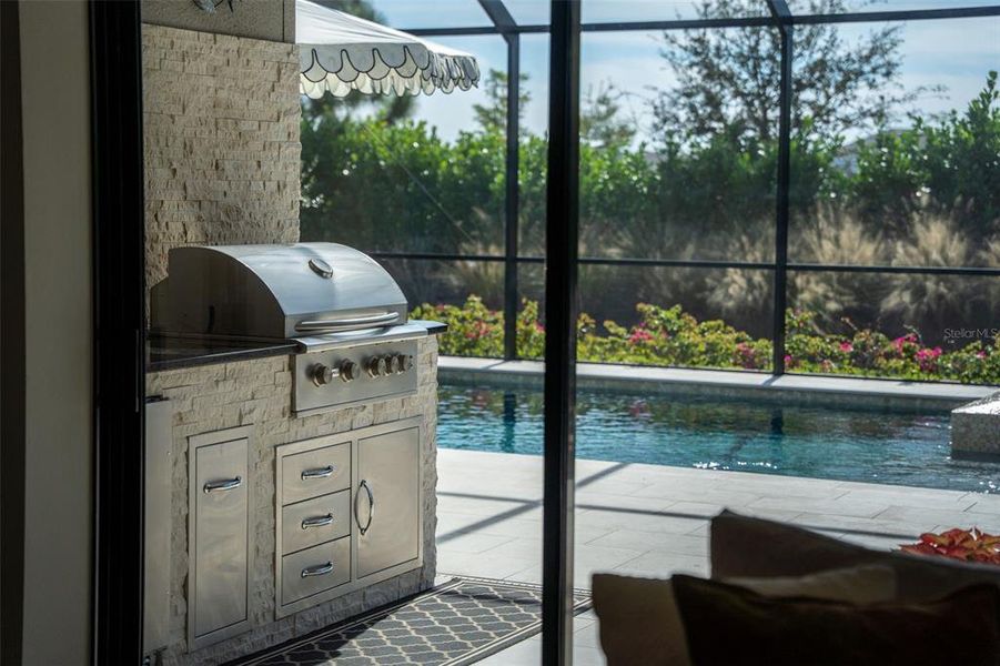 Exterior details and patio area of a home in , Lakewood Ranch (Image 29).