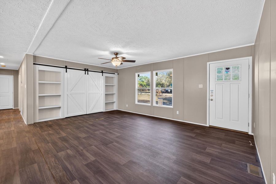 5-3714-nw-165th-c_livingroom_