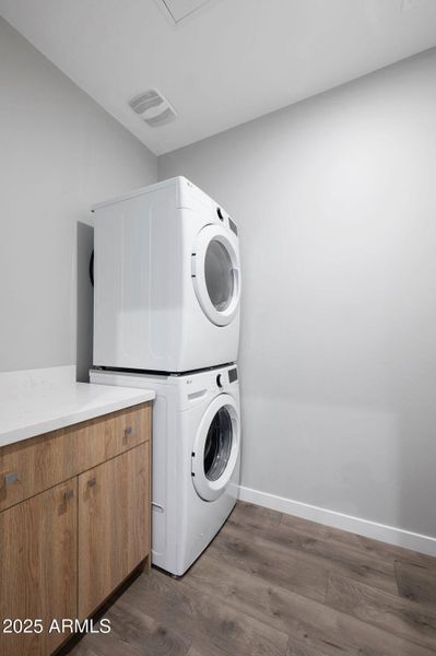 32-Laundry Room 32-Laundry Room