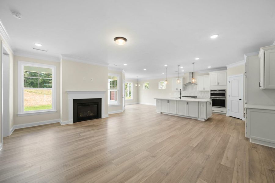 Spacious, unfurnished interior of a new home in Grove Park, Clemmons (Image 29).