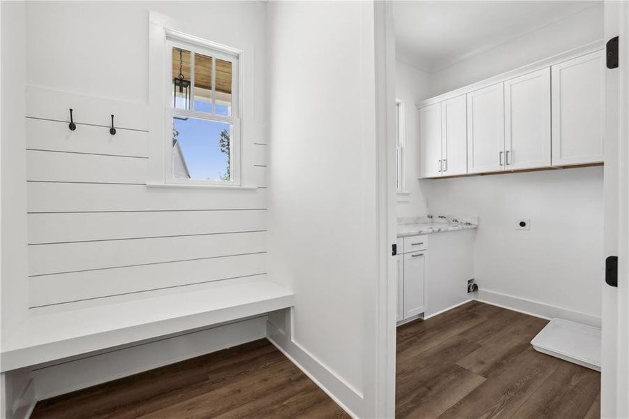 Furnished interior view inside a new home in , Dawsonville (Image 15).