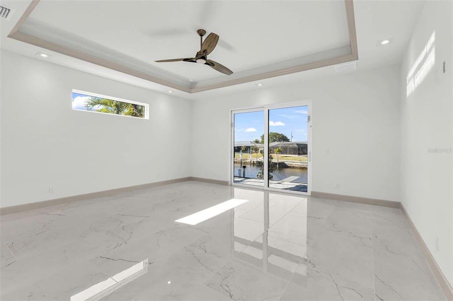 Spacious, unfurnished interior of a new home in , Punta Gorda (Image 41).