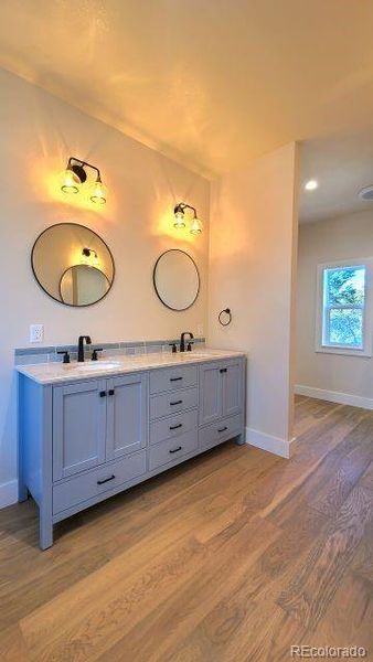 Furnished interior view inside a new home in , Crestone (Image 12).