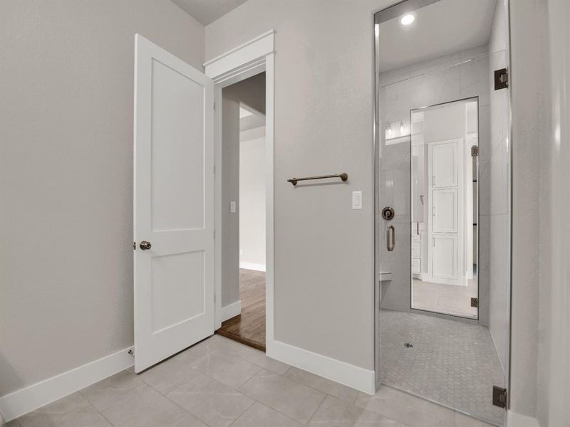 Spacious, unfurnished interior of a new home in , Fort Worth (Image 30). Spacious, unfurnished interior of a new home in , Fort Worth (Image 30).