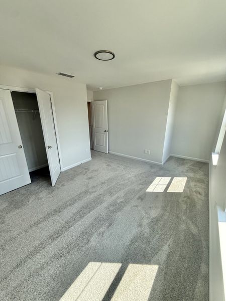 Spacious, unfurnished interior of a new home in Hobson Park, Antioch (Image 17). Spacious, unfurnished interior of a new home in Hobson Park, Antioch (Image 17).