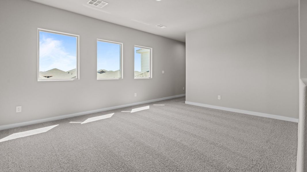 Representative unfurnished interior of a home built from the Southhaven by D.R. Horton in Legacy South, Midland (Image 18).
