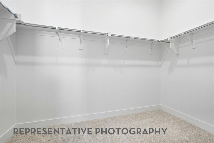 Spacious, unfurnished interior of a new home in Canyon Creek Estates, Sherman (Image 15).