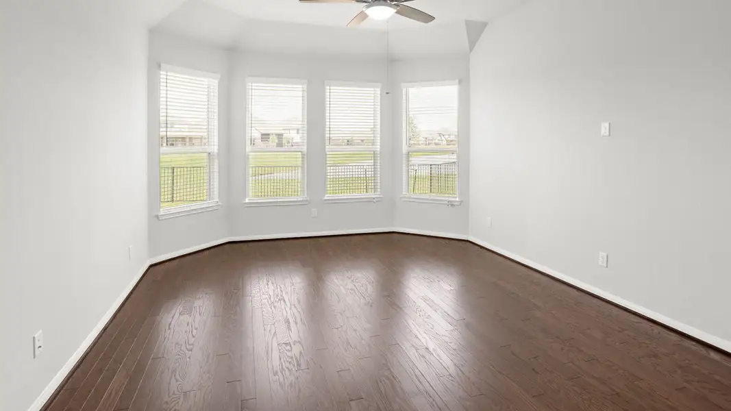 Representative unfurnished interior of a home built from the The Casey - April Sound by Legend Homes in Lake Conroe Area Homes, Montgomery (Image 24).
