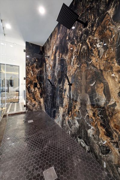 High definition image of the exquisite shower area capturing every detail