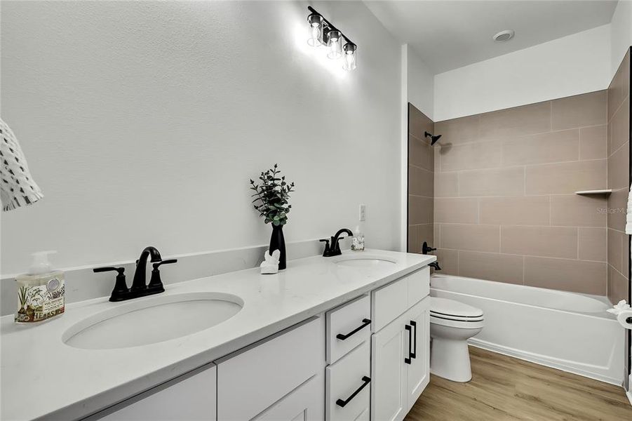 Furnished interior view inside a new home in , Spring Hill (Image 8).