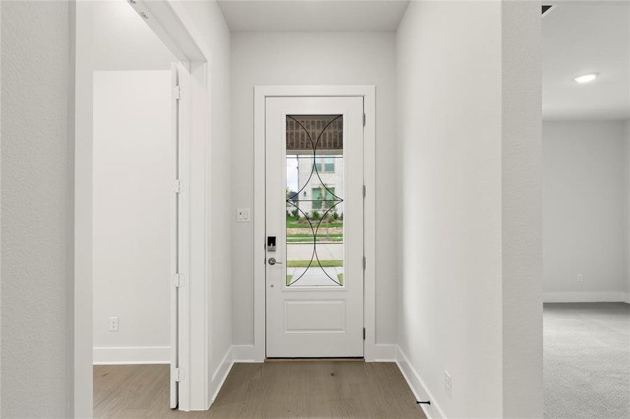 03. 3121 Eddington - Entry 03. 3121 Eddington - Entry