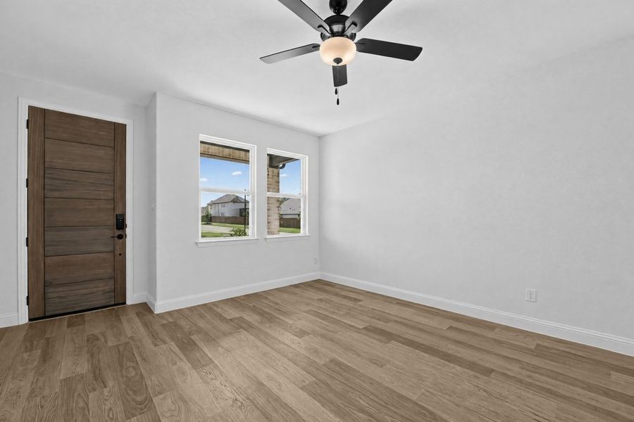 Spacious, unfurnished interior of a new home in North Sky Celina, Celina (Image 12). Spacious, unfurnished interior of a new home in North Sky Celina, Celina (Image 12).
