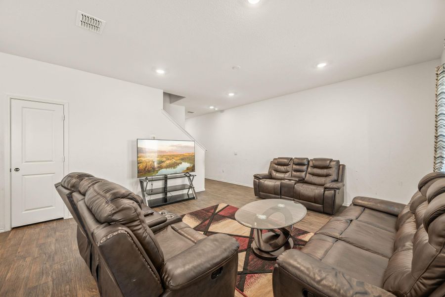 Furnished interior view inside a new home in Palomino, Manor (Image 9). Furnished interior view inside a new home in Palomino, Manor (Image 9).