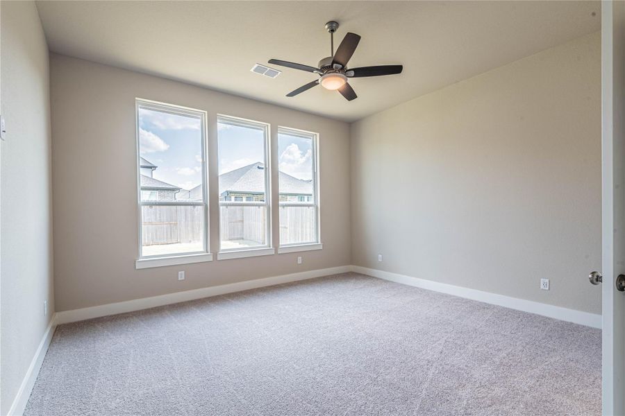 Spacious, unfurnished interior of a new home in , Fulshear (Image 28). Spacious, unfurnished interior of a new home in , Fulshear (Image 28).