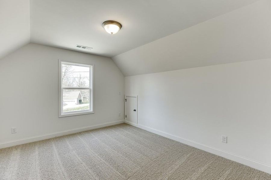 Spacious, unfurnished interior of a new home in , Commerce (Image 35).