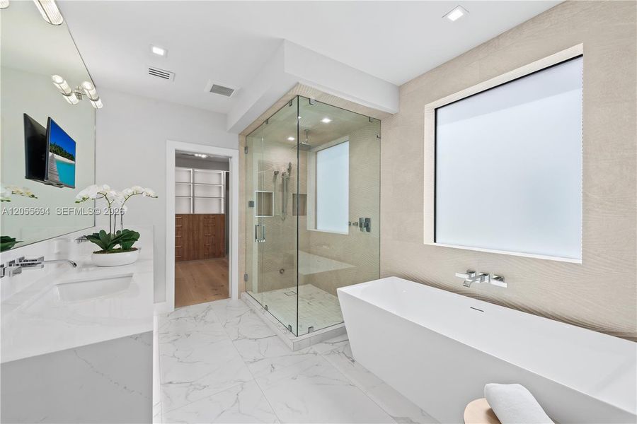 Furnished interior view inside a new home in , Fort Lauderdale (Image 43).