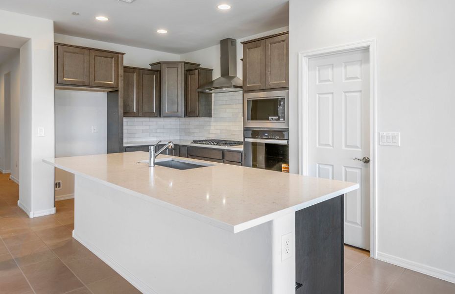 Furnished interior view inside a new home in Vistoso Canyon Estates, Oro Valley (Image 6).