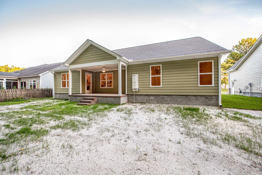 Representative exterior details of a home built from the Bayhill A by JC Jackson Homes,LLC in Heritage Pointe, Newport (Image 3).