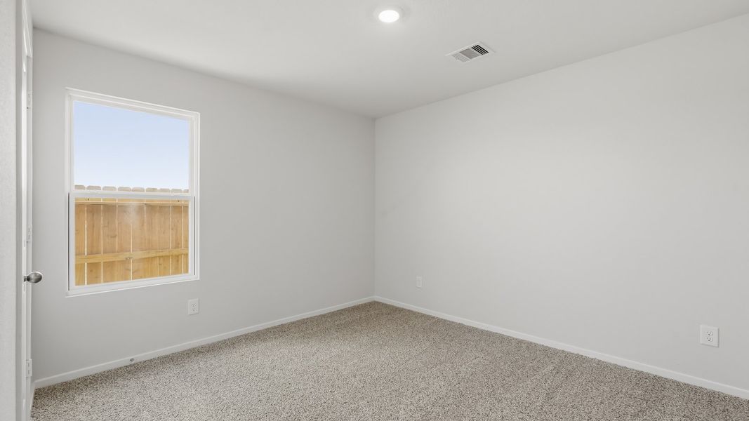 Spacious, unfurnished interior of a new home in Sunterra, Katy (Image 17).